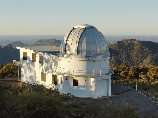 Siding Spring Observatory's 40 inch telescope (external shot with mountains)