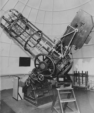 Reynolds fitted with a spectrograph designed by Dr Heinz Gollnow and built at Stromlo,  early 1950s