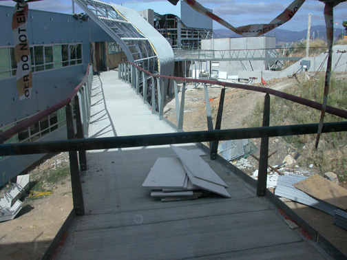 8 Feb 2006Handrails added