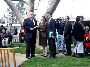 NU Vice-Chancellor, Prof. Ian Chubb, and Deputy Prime Minister, John Anderson arrive