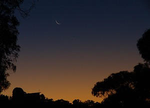 Siding Spring Observatory's 40 inch telescope (moon at sunset)