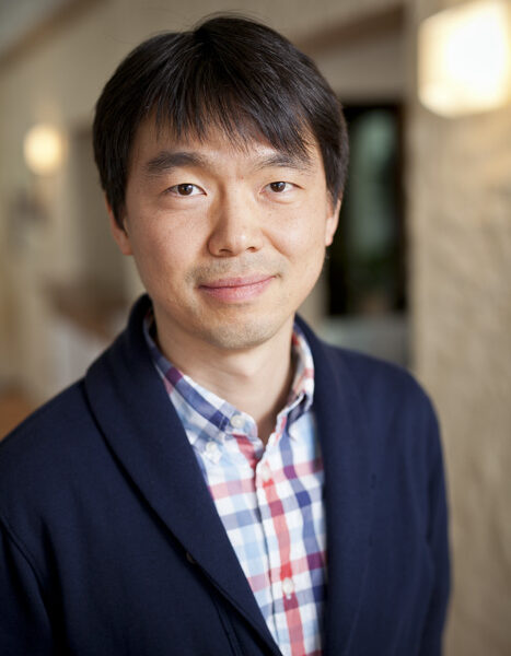 Jonghwan Rhee